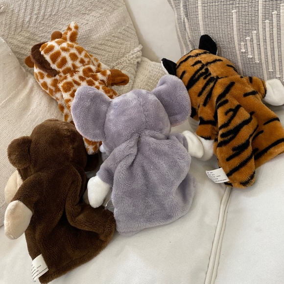 Kellytoy Hand Puppets - Picture 2 of 3